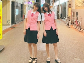 「かわいい過ぎん？」内田理央、長井短とのミニスカショット披露！ 共通点の多さに「まさに運命的出会い」の声
