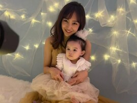 「完全にママ似」板野友美、1歳の娘がかわいすぎると話題に！ 「ふとした表情に友ちんの面影があって激かわ」