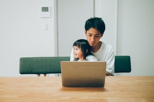 「毎日かつかつで正直つらい」世帯年収700万円・都内在住の子育て世帯、1カ月の収支内訳は？