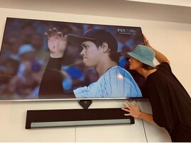赤西仁、WBC決勝・大谷翔平との“ツーショット”公開！ 「かっこよすぎる」「じんくんガン見しすぎ」