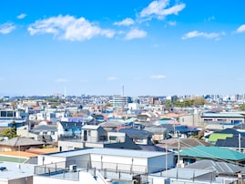 世帯年収1300万円、首都圏6500万円の戸建てを購入した30代夫婦の後悔「交通量の多い道路に面していて……」