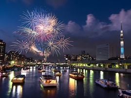 【2023年】東京で開催予定の花火大会一覧！ 4年ぶりに開催されるイベントなどおすすめ3選も