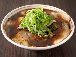 【ラー博】京都のイメージを覆す「新福菜館」の黒いラーメン＆ヤキメシが21年ぶりに復活！