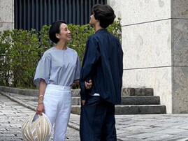 中村江里子、長男との“カップルみたい”なツーショット公開！ 「イケメンに決まっている」「美しい親子」