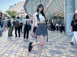 堀未央奈、美脚際立つミニ丈コーデでライブ参戦！ 「スタイルも可愛さも最強」「プライベートもモデル」