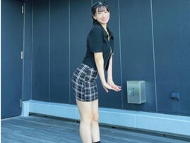 NMB48・上西怜、ミニスカ×ブーツで美脚あらわな姿を披露！ 「タイトスカート似合い過ぎ〜」「可愛すぎてやばい」