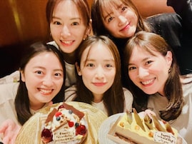 「凄いメンバー」泉里香、北川景子ら“セーラームーン”メンバーと5ショット！ 「奇跡の５人」の声も