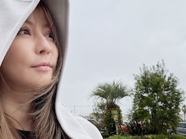 「我が家の末っ子が40歳に」香里奈、40歳バースデーショット公開！ 美人姉・えれなも顔出しで祝福