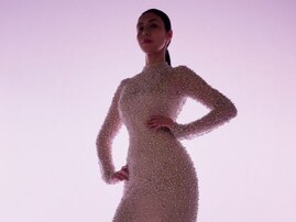 「本当に50歳ですか」松嶋菜々子、美脚＆ボディライン披露！ 「これ...本当に“今”ですか...？？？」