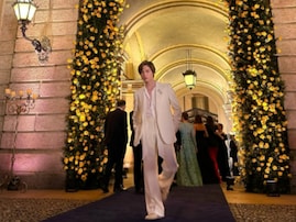 「もう王子様じゃん」玉森裕太、真っ白スーツのイケメンショット公開！ 「世界で一番かっこいい」
