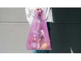【DEAN & DELUCA】涼しげなクリア素材の「ショッピングバッグ」が登場！ 5月13日より数量限定で販売
