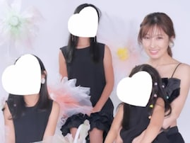 熊田曜子、3人の娘との母の日ショットを公開！ ファンからは「ママに見えない」「全て美人と見た」の声