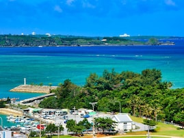 2024年夏の「国内人気観光地」ランキング！ 2位は「沖縄 恩納村」、では続く1位は？
