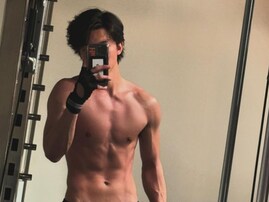 「凄すぎてあ然」伊藤健太郎、引き締まった肉体美際立つ姿にファン歓喜！ 「努力の賜物」と絶賛の声