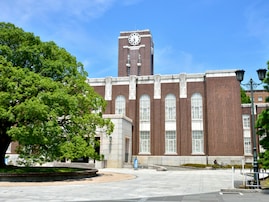 西日本出身者が聞いてすごいと思う「他人の出身大学」ランキング！ 2位「京都大学」、1位は？