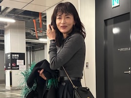長谷川京子、自身のロールモデル的存在を明かす。「“今"を楽しんでいるキラキラした、素敵な先輩」