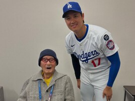 「このツーショット感動で涙が」大谷翔平＆野球界大物との写真に反響「痺れる」「素晴らしい瞬間ですね」