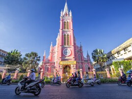 【2025年GW】人気が急増している「海外旅行先」ランキング！ 2位「ホーチミン（ベトナム）」、1位は？