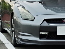 乗っていたら「運転が上手そう」と思う日産の車ランキング！ 2位「NISSAN GT-R」、1位は？