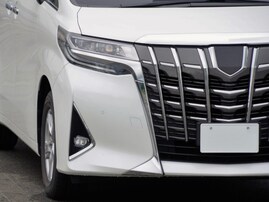 乗っていたら「運転が上手そう」と思うトヨタの車ランキング！ 2位「アルファード」、1位は？