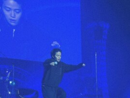 「どうゆう状況なの？」菊池風磨、リハ中の“蛙化”オフショットに反響！ 「ますます愛おしい」「反則」