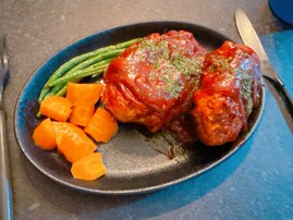 「天才」しばゆーの元妻あやなん、セカンドパートナー手作り？ 豪華料理を公開「あゆむ飯美味しそうすぎて」