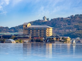 長期休みに行きたい鳥取県の「穴場温泉地」ランキング！ 同率2位は「はわい温泉・東郷温泉」「皆生温泉」、1位は？