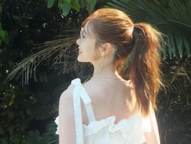 「世界一かわいい」白石麻衣、美背中際立つオフショット公開！ 「写真集作ってほしい」「夏のマドンナ」