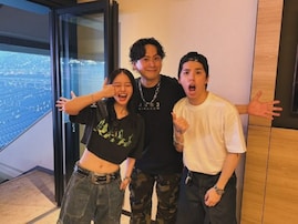 「この3ショット激アツ」山下健二郎、山本舞香＆マイファスHiro夫婦とのスリーショットを披露！