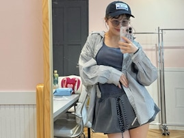 「美美美脚すぎ」百田夏菜子、超ミニ丈から圧巻の美脚を披露「まじで何度見ても太ももが細ももすぎる！」