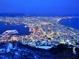 好き＆行ってみたい「北海道の絶景スポット」ランキング！ 2位「函館山」、1位は？