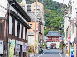 佐賀県で「外国人観光客にすすめたい温泉地」ランキング！ 2位「武雄温泉」、1位は？