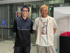 電撃解散のロンブー淳、「解散ホヤホヤ」笑顔見せるツーショット公開！ 「衝撃」「仲良くいてくれ」