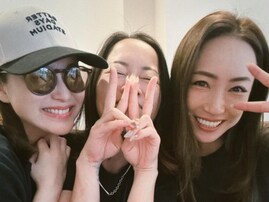 「純ちゃんが誘ってくれて」鈴木奈々、小森純の最新ショット公開！ 「元Popteenモデルの大先輩です！」