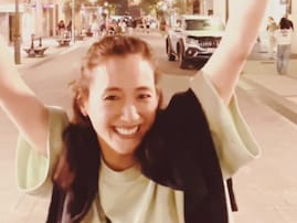 「これで40歳なのが信じられねえ」綾瀬はるか、スペインで無邪気にはしゃぐ姿に反響「本当に性格良いんだろうなー」