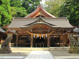 好き＆行ってみたい「石川県のパワースポット」ランキング！ 2位は「白山比咩神社」、僅差の1位は？