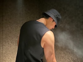 「まじでやばいくらい筋肉マッチョすぎる」コムドット・ひゅうが、ムキムキ筋肉に驚きの声「えぐい」