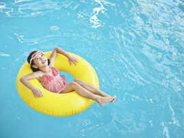 好き＆夏に行きたい「群馬のプール」ランキング！ 2位「桐生市新里温水プール カリビアンビーチ」を抑えた1位は？