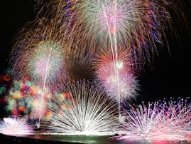 【2025】好き&行ってみたい「近畿の花火大会」ランキング！ 2位「長浜・北びわ湖大花火大会」、1位は？