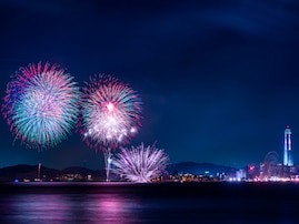 写真・動画映えすると思う「中国・四国の花火大会」ランキング！ 2位「関門海峡花火大会」、では1位は？