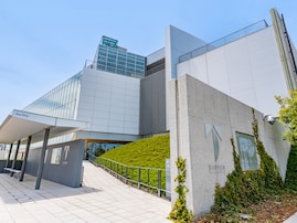 好き＆行ってみたい「東北地方の美術館」ランキング！ 2位「青森県立美術館」、1位は？