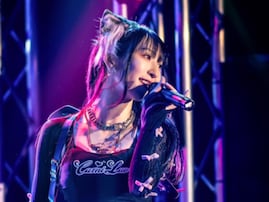 「ギャップかやばすぎ」“アラフォー”現役アイドル、別人級ビフォーアフターに反響「コレがこう」