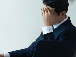 【年収超えの自腹】学校に貢いだ2500万円……公立学校の先生の財布が「無限の公費」になる瞬間