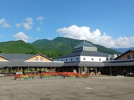 好き＆行ってみたい「栃木県の道の駅」ランキング！ 2位「湯の香しおばら」を抑えた1位は？【2025年調査】