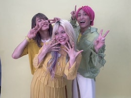 「女の子かと思ったら」エルフ荒川、“大大大リスペクトギャル先輩”との3ショット公開！「最強にかわいい」