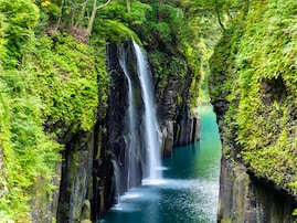 好き＆行ってみたい「宮崎県の森林浴スポット」ランキング！ 「高千穂峡」を4票差で抑えた1位は？