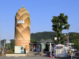 グルメが魅力的な「山梨県の道の駅」ランキング！ 2位「とみざわ」を抑えた1位は？【2025年調査】