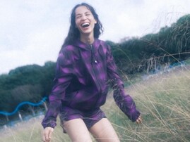 「ホント綺麗で可愛い」水原希子、ショーパンから美脚を披露！ 「なにきてもどこにいてもおしゃれ」