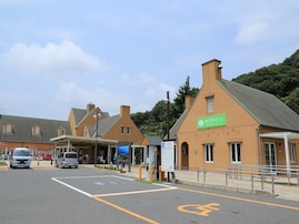 好き＆行ってみたい「中国・四国地方の車中泊スポット」ランキング！ 2位の山口県「RVパークたまがわ」を抑えた1位は？