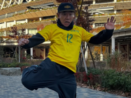 好きな「学生時代にサッカーをしていた芸能人」ランキング！ 2位「木梨憲武」を9票差で抑えた1位は？